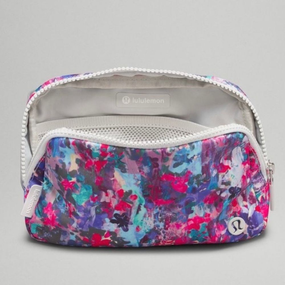 NWT! lululemon Everywhere Belt Bag 1L